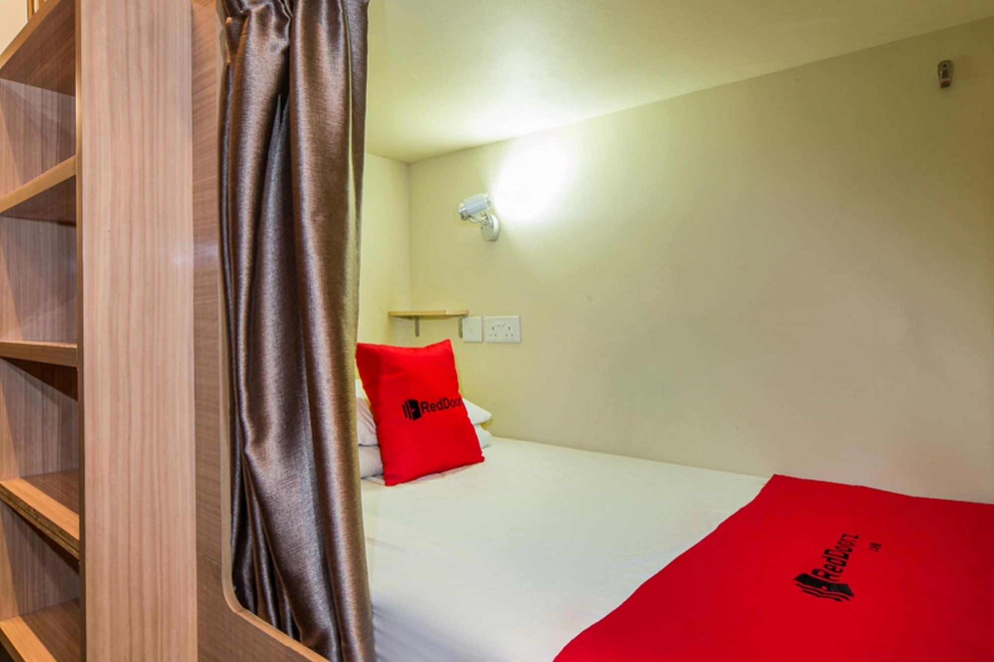 Reddoorz Hostel @ Kallang Mrt Singapore Eksteriør billede