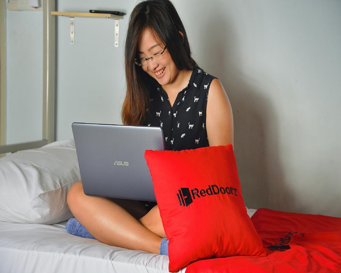 Reddoorz Hostel @ Kallang Mrt Singapore Eksteriør billede