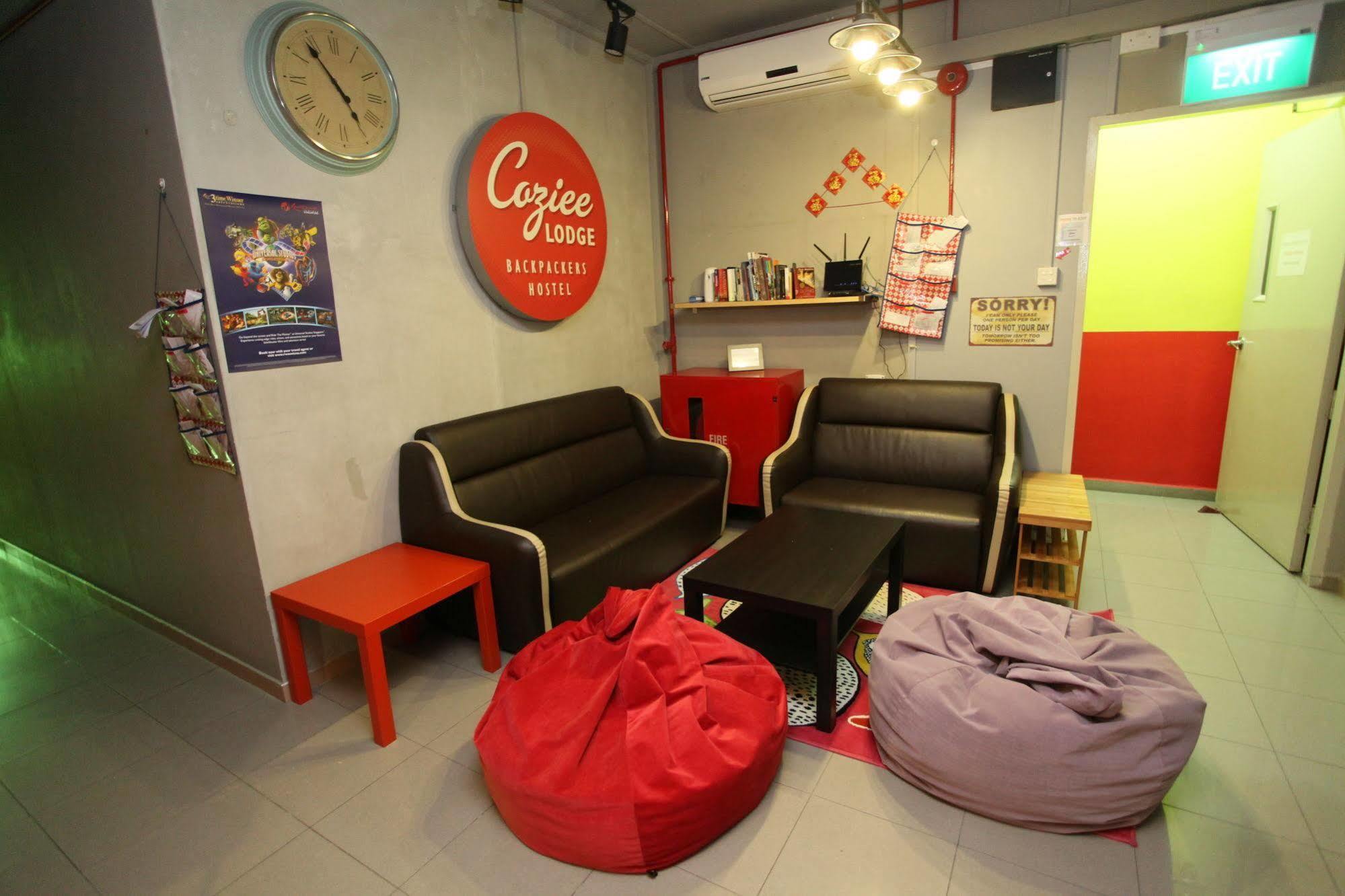 Reddoorz Hostel @ Kallang Mrt Singapore Eksteriør billede