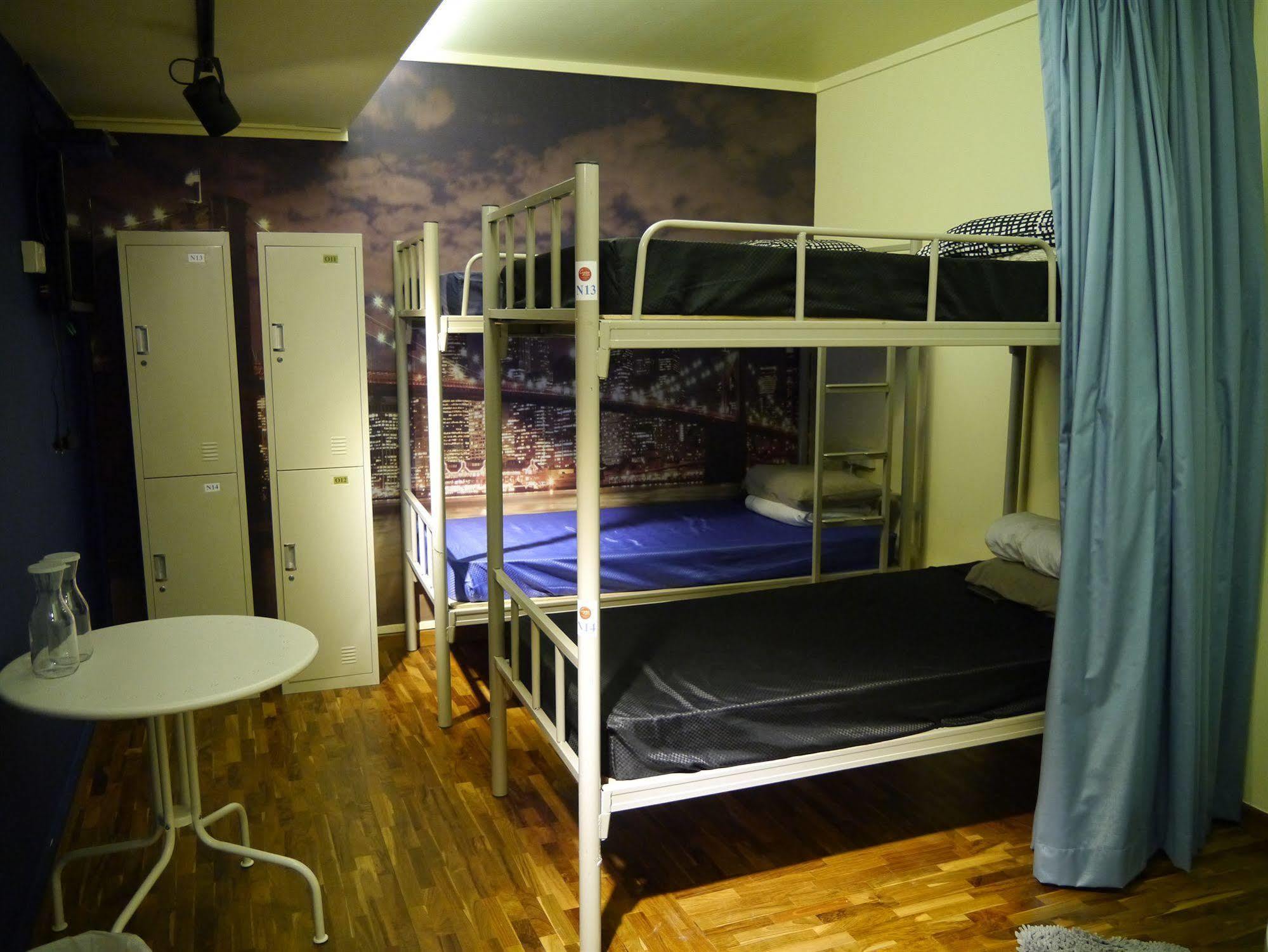 Reddoorz Hostel @ Kallang Mrt Singapore Eksteriør billede