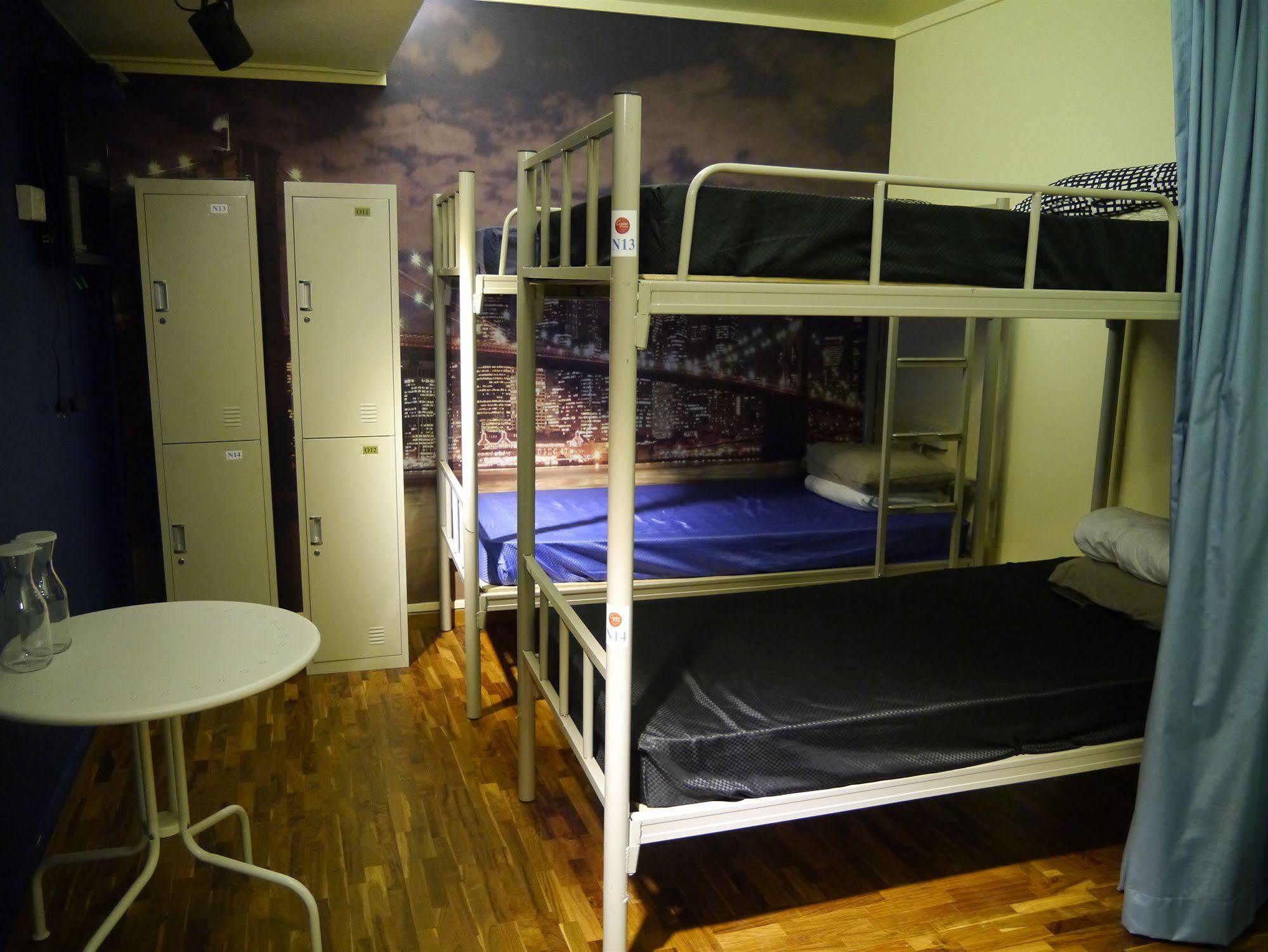 Reddoorz Hostel @ Kallang Mrt Singapore Eksteriør billede