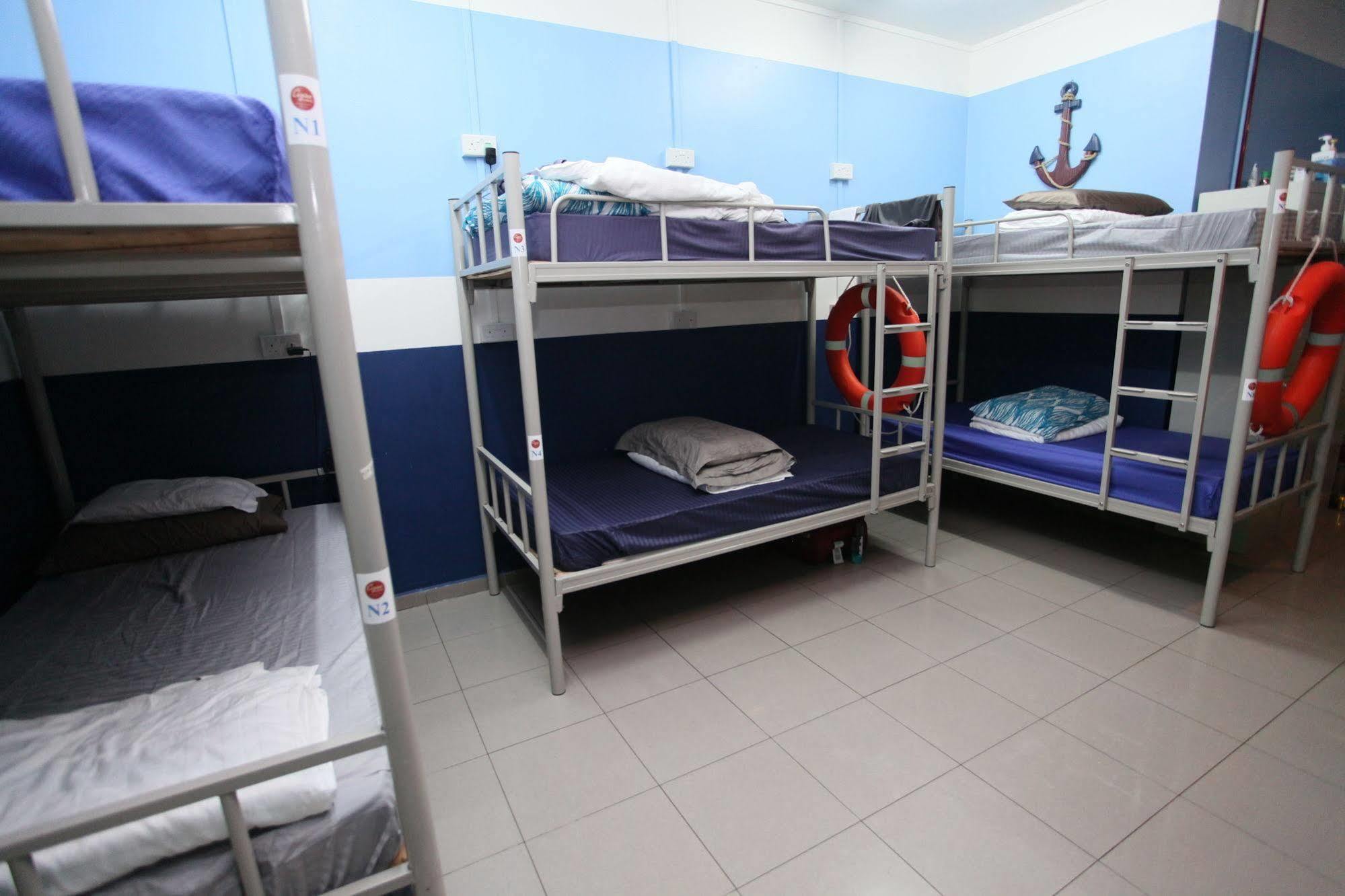 Reddoorz Hostel @ Kallang Mrt Singapore Eksteriør billede